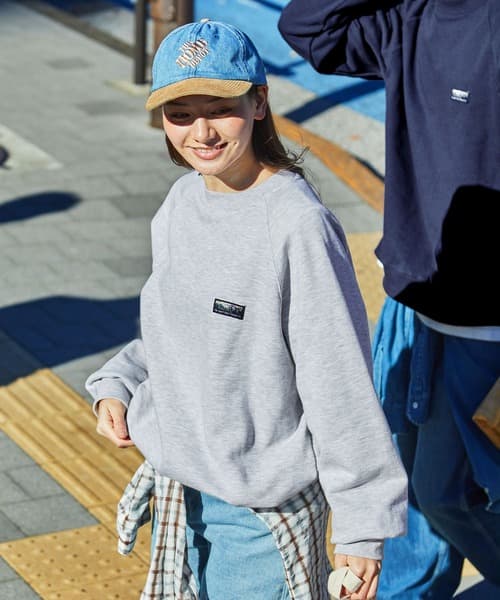 78362538b_b_155_500.jpg