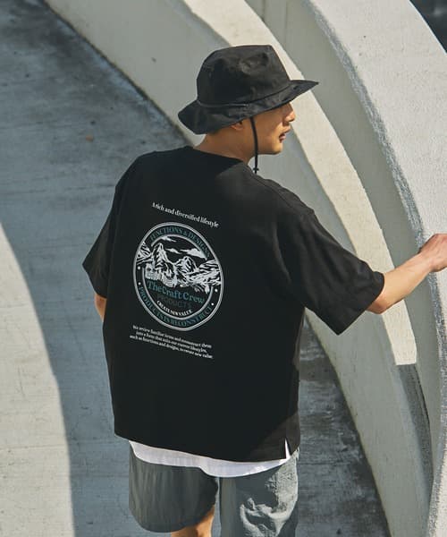 83469789b_b_86_500.jpg