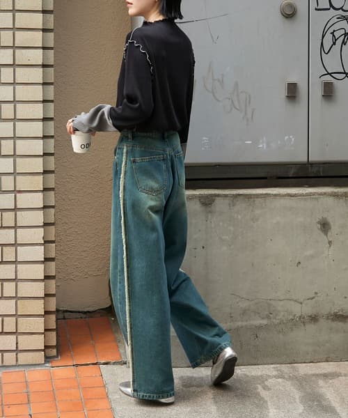 86799310b_b_65_500.jpg
