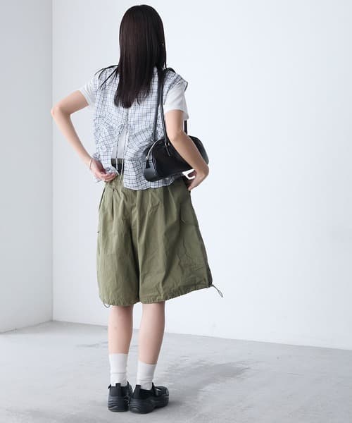 91851041b_b_77_500.jpg
