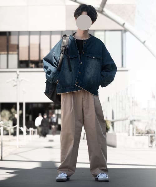 92467004b_b_53_500.jpg