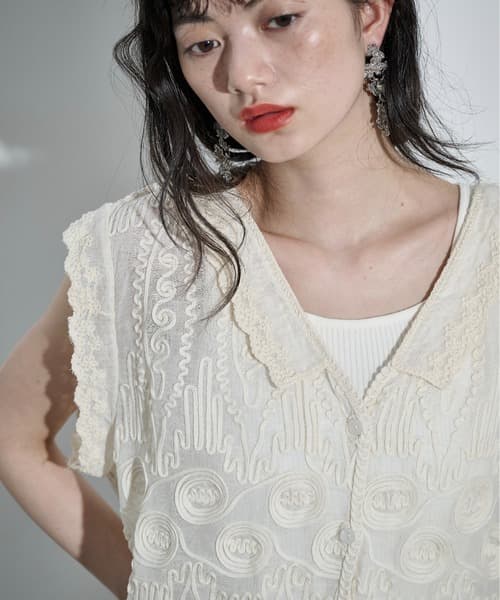 92771574b_b_71_500.jpg