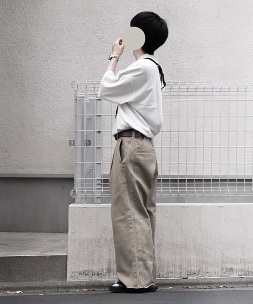 93488972b_b_77_500.jpg