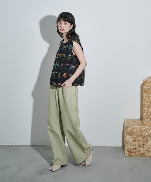 94956548b_b_55_500.jpg
