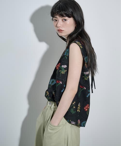 94956548b_b_62_500.jpg
