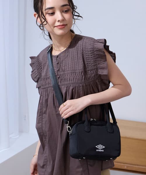 97288843b_b_80_500.jpg