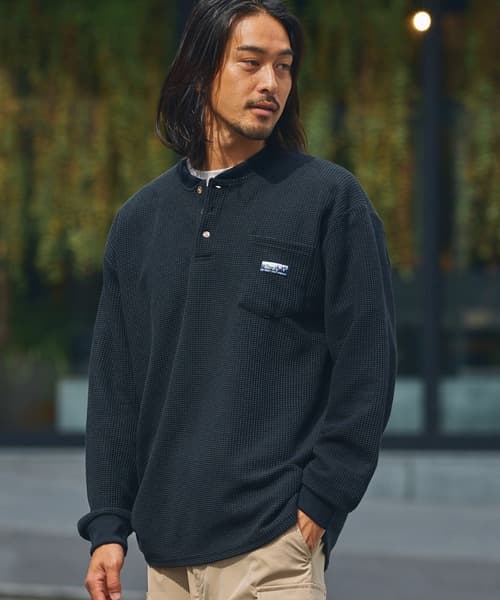 THE CRAFT CREW PRODUCTS 多功能 Logo刺繡 寬版亨利領 華夫格 長袖上衣【抗菌防臭・易護理】