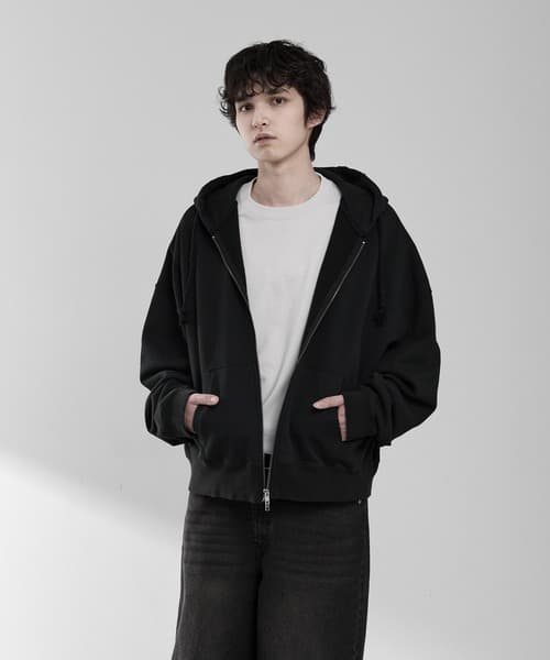 97526739b_b_183_500.jpg