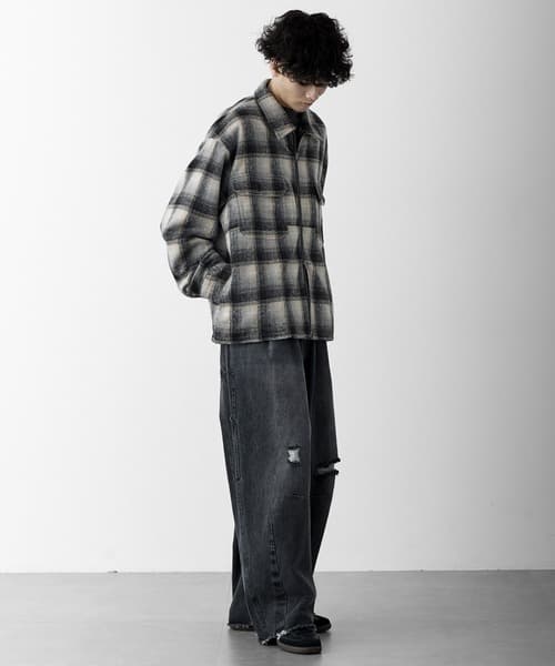 97703107b_b_21_500.jpg