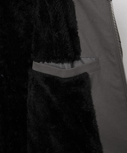 98104896b_b_92_500.jpg