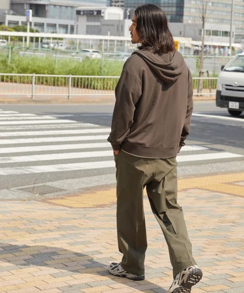 98304078b_b_38_500.jpg
