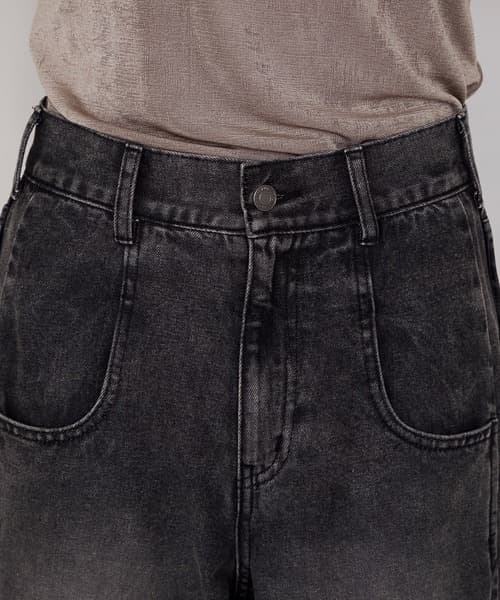 98909525b_b_21_500.jpg