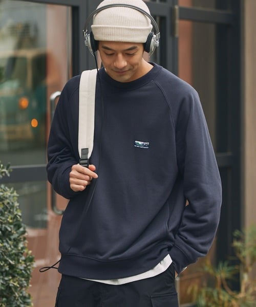 ダークグレー