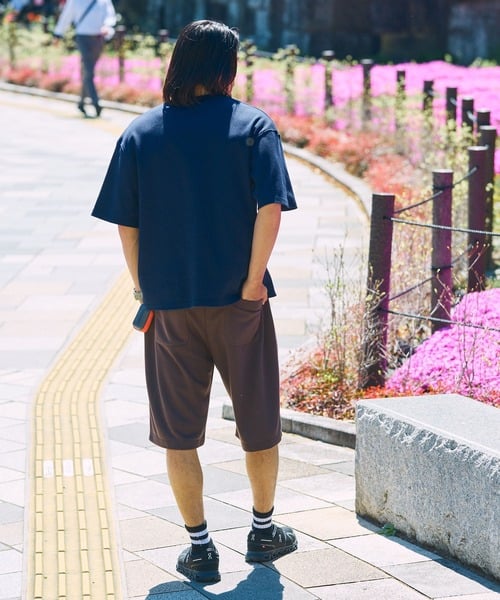 104767910b_b_111_500.jpg