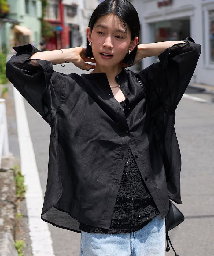 ブラック