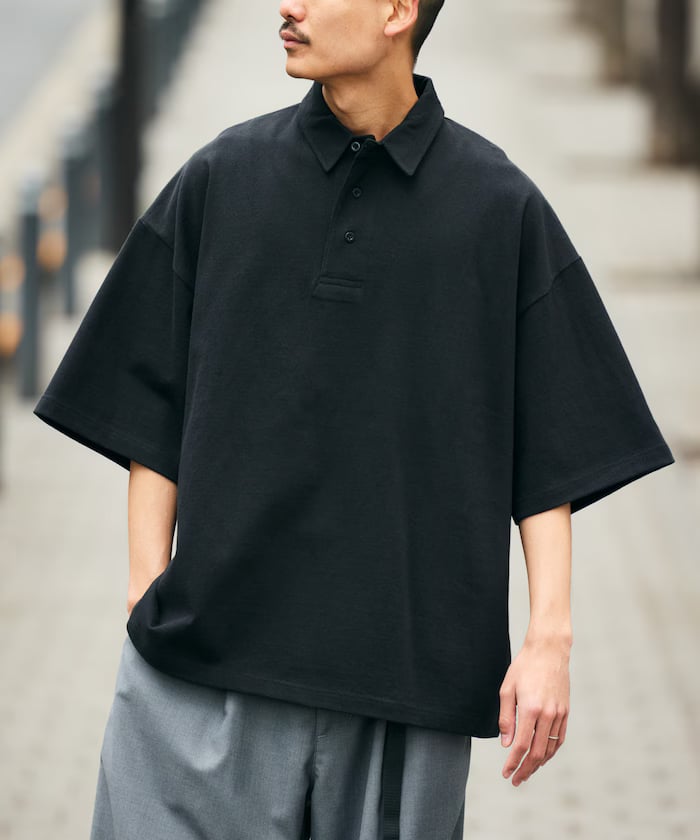 ブラック