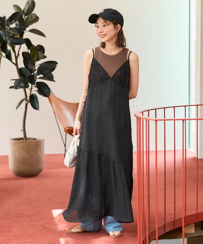 ブラック