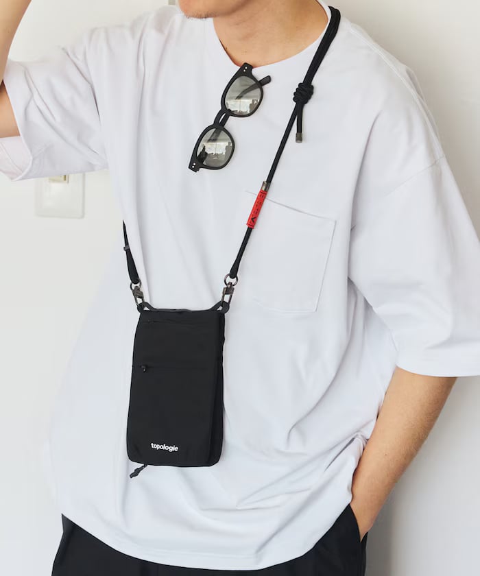 ブラック