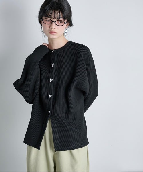 ブラック