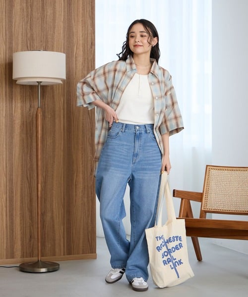 98101790b_b_247_500.jpg
