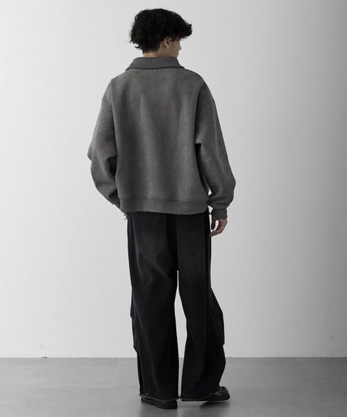 98578574b_b_49_500.jpg