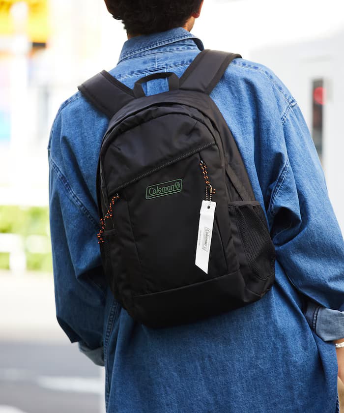 ブラック