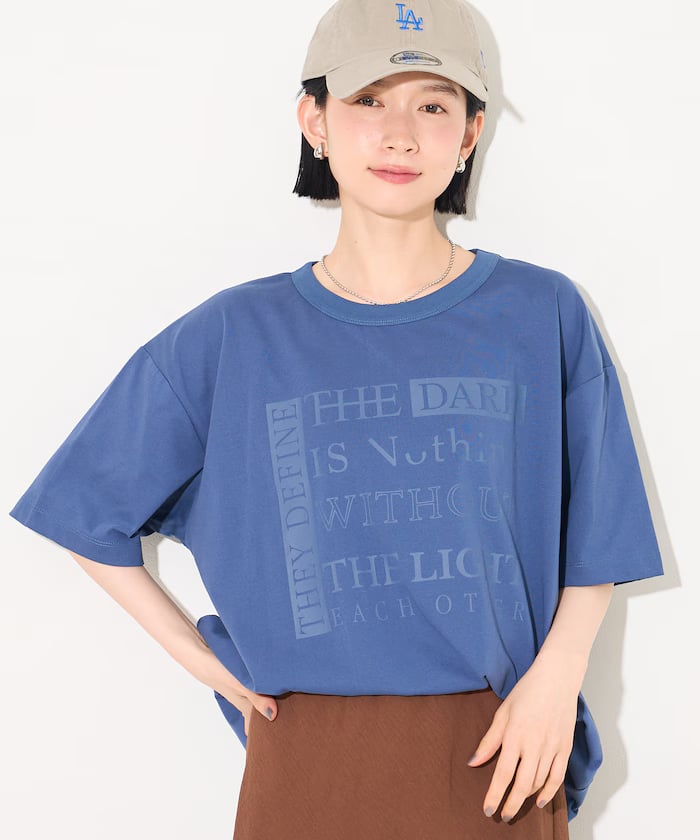 ブルー