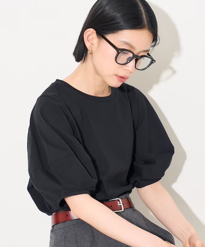 ブラック