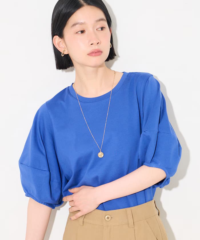ブルー