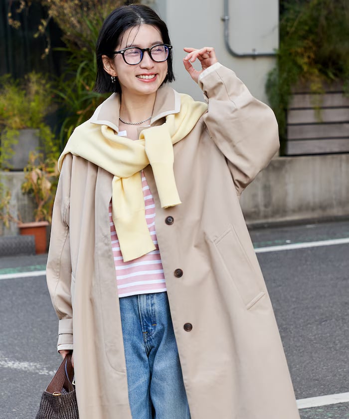 ベージュ