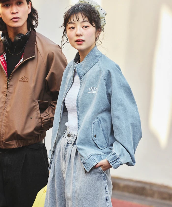 ブルー